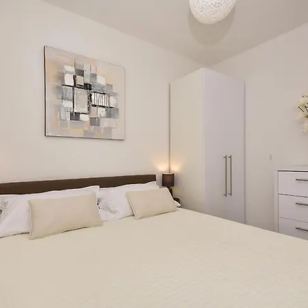Apartman Luka Igrane Exterior photo